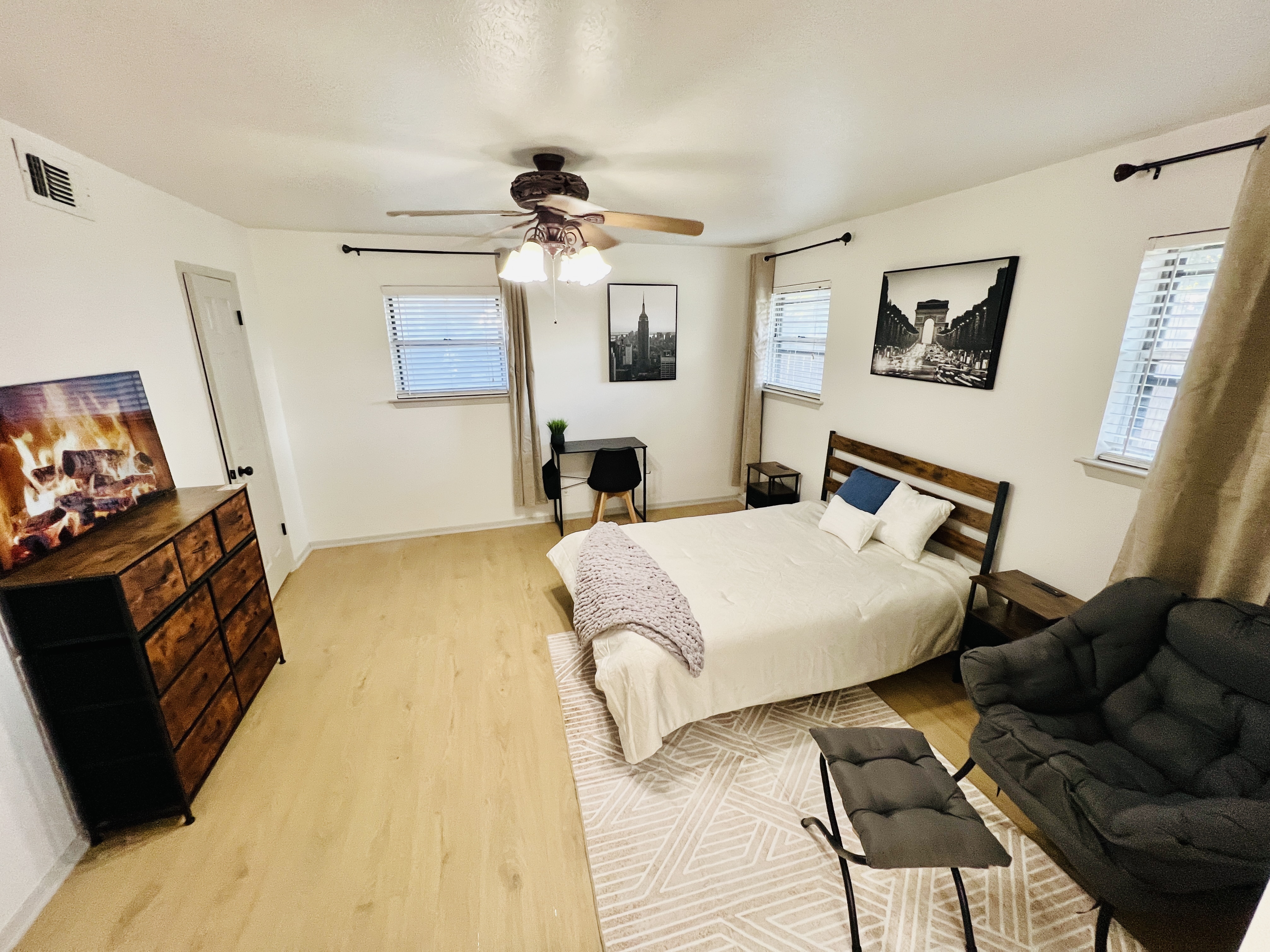 Co-living room in North Richland Hills, TX
